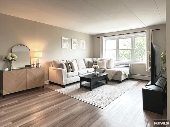 25 Jefferson St APT 6E, Hackensack, NJ 07601