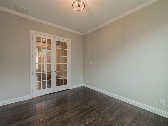5th image of 6909 St Georges Dr