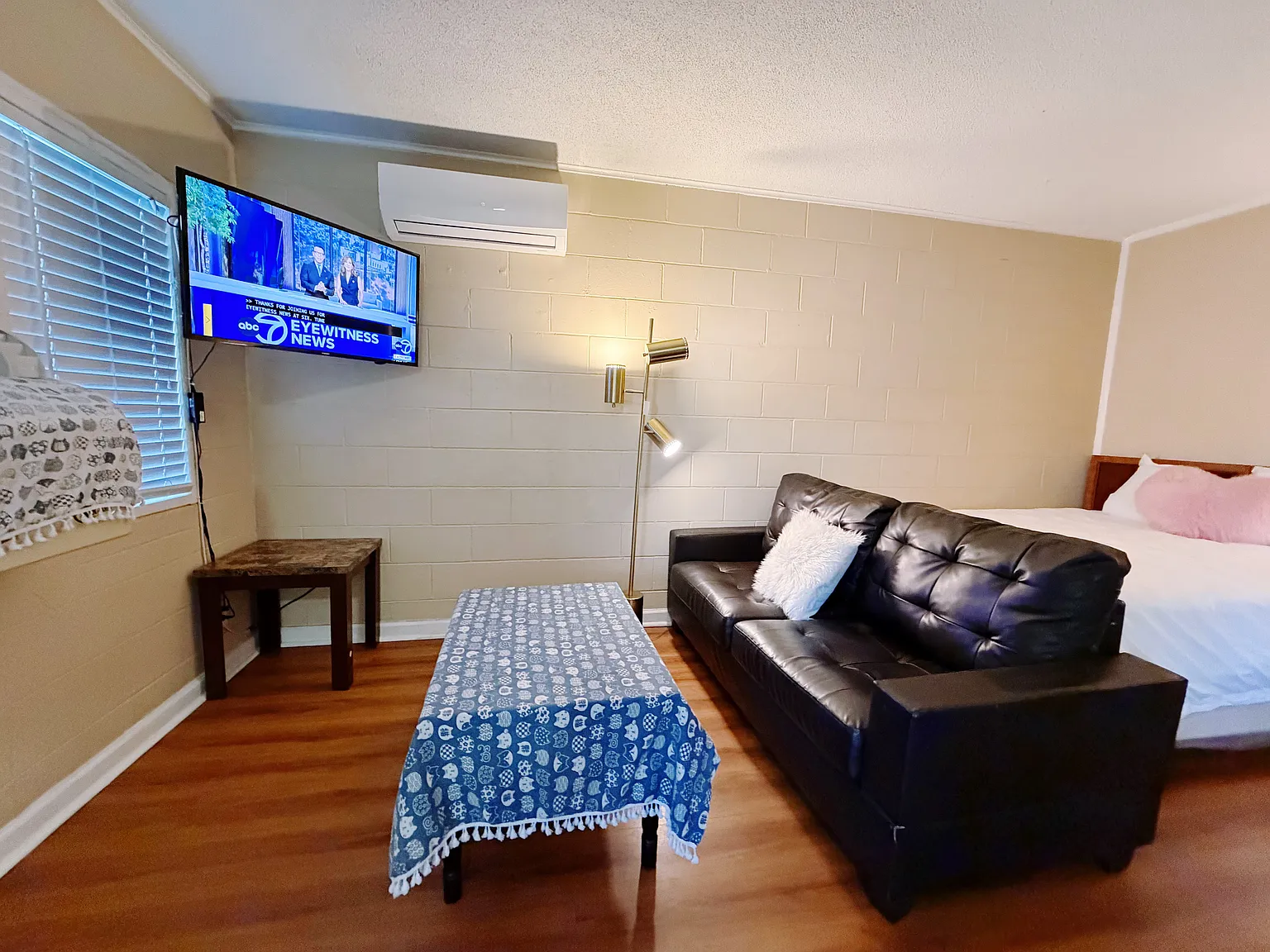 1220 W Florida Ave — Photo 2