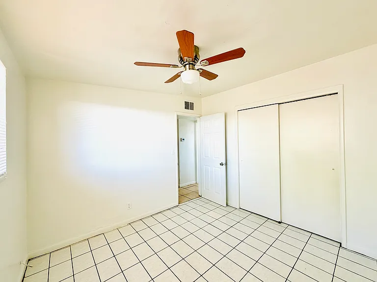 Studio, 1 Bedroom and 2 Bedroom Homes in Central Tucson! — Photo 20
