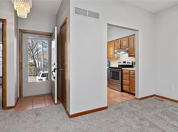 4th image of 7438 Nall Ave