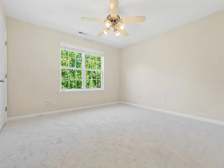 160 Grey Elm Trl — Photo 17