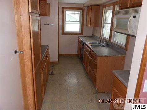 5th image of 2608 Francis St