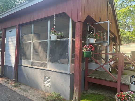 2nd image of 40 Murphy Lane