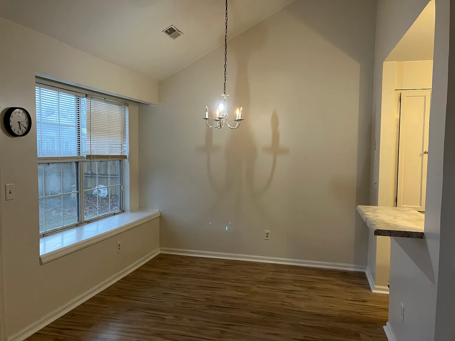 3 bed, 1644 sqft, $1,950 — Photo 3