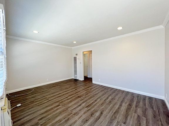 2nd image of 208 N Chandler Ave APT B