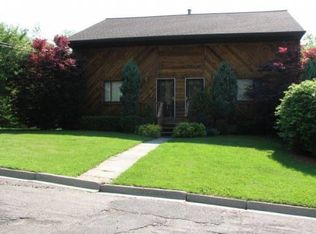 702 Christopher St, Endicott, NY 13760