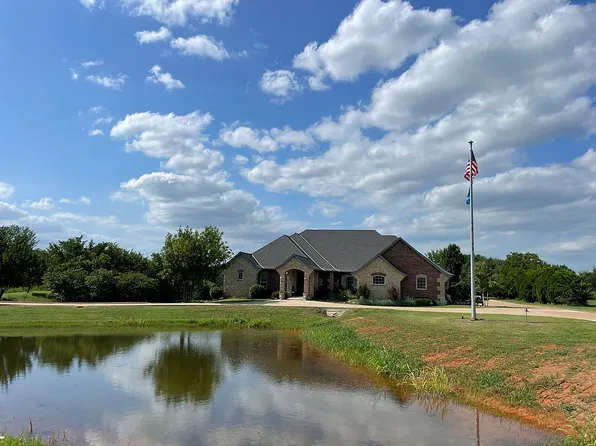 4565 Azalea NE, Cashion, OK 73016