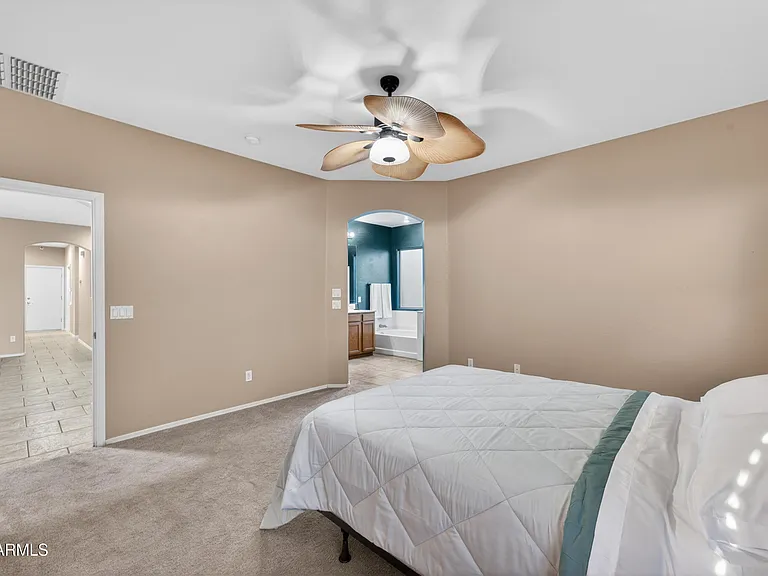 921 W Dana Dr — Photo 11