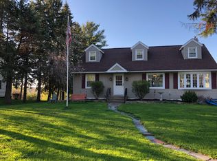 216 Monte Vista Dr, Camillus, NY 13031