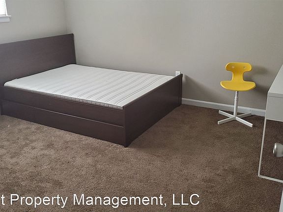 5th image of 3562 Mynders Ave APT 9