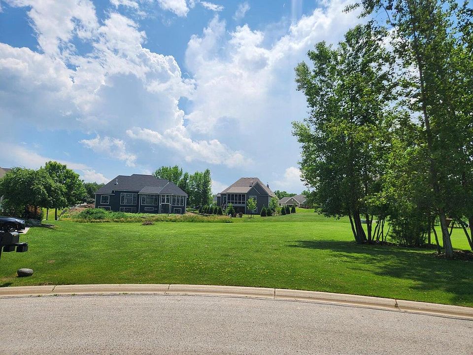1st image of N19W24667 RIVER EDGE COURT