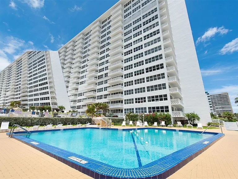 4010 Galt Ocean Dr #1603 — Photo 19