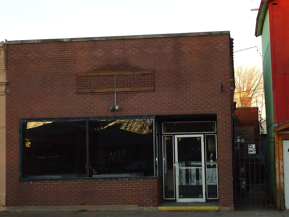 1st image of 223 5th St SE