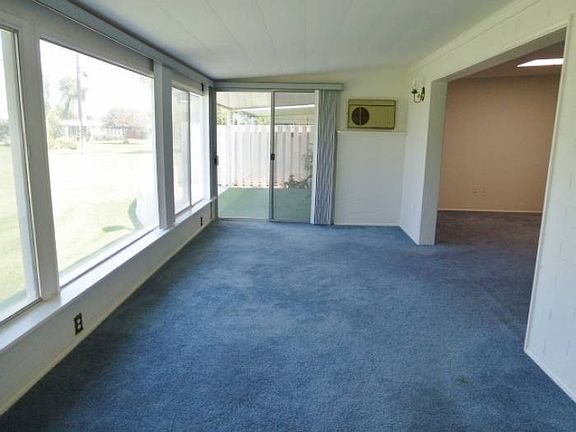 5th image of 10842 W Peoria Ave