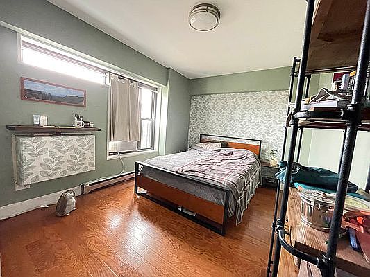 5th image of 410 Saint Nicholas Ave APT 8J