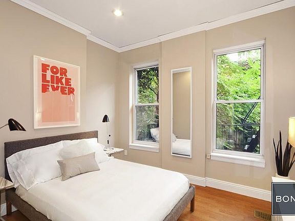 2nd image of 325 W 21st St APT 8