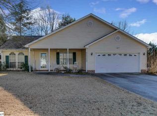 1215 Ravenswood Dr, Anderson, SC 29625