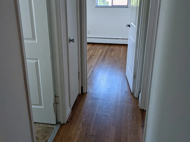 Stein Apartments — Photo 16