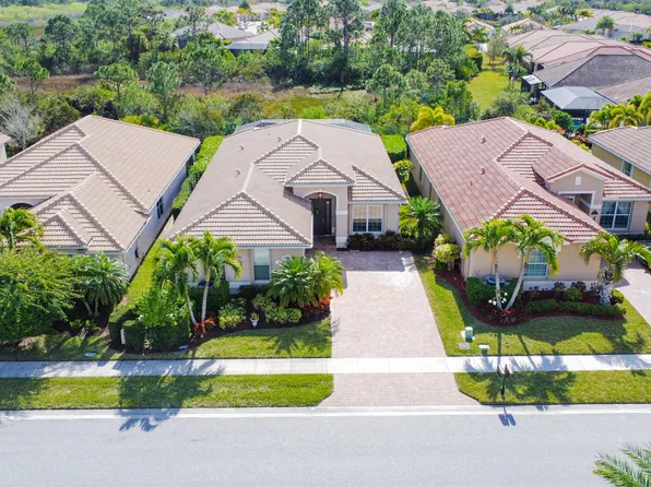 1662 NW Old Oak Terrace, Jensen Beach, FL 34957