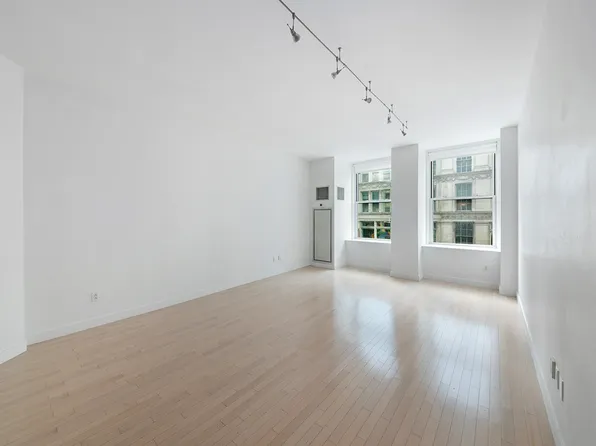 60 W 20th St APT 3B, New York, NY 10011