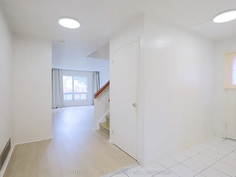 113 Purvis Cres #MAIN — Photo 5