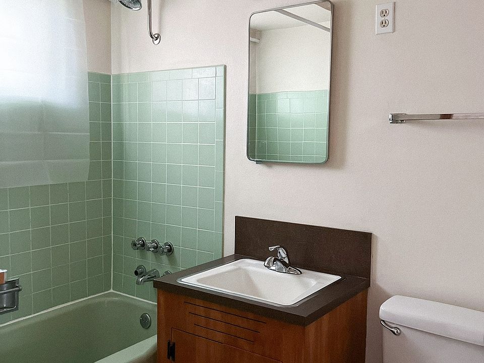 1st image of 3724 SE 40th Ave #F