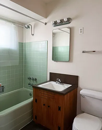 3724 SE 40th Ave #F Photo 1 3724 SE 40th Ave #F Photo 1