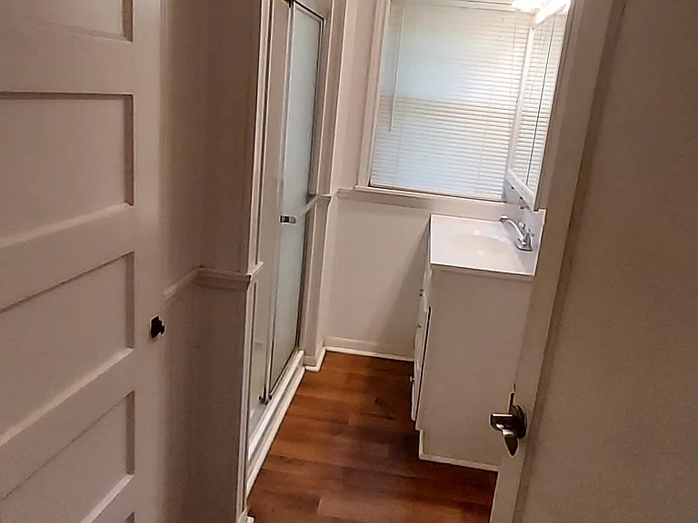 310 Sycamore St — Photo 8