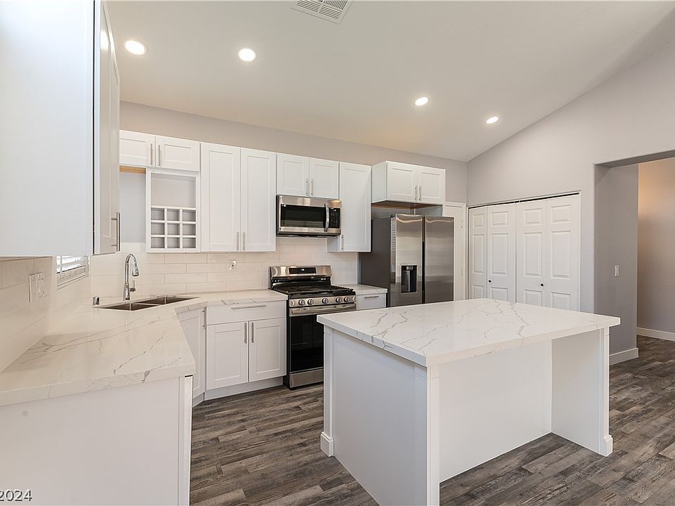 1st image of 2432 Seymour Ct