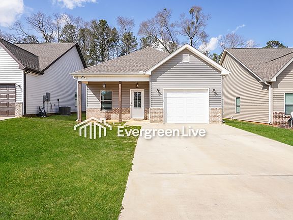 2nd image of 149 Park Dr N