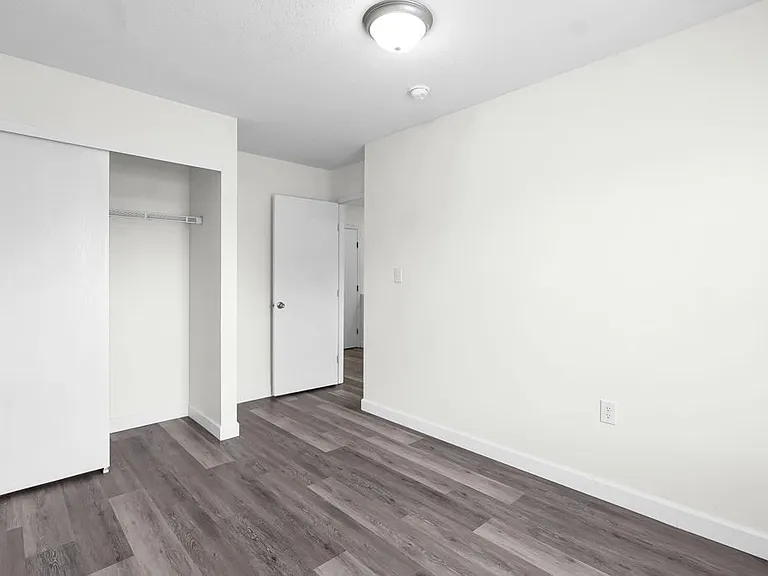 Morgan Glen — Photo 15