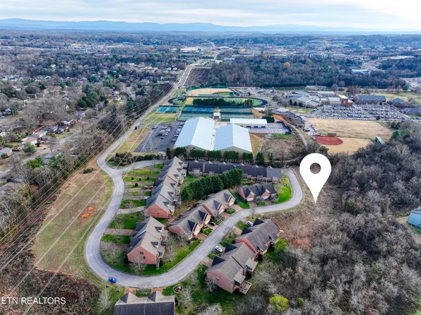 Racquet Club Way #1-8, Knoxville, TN 37923