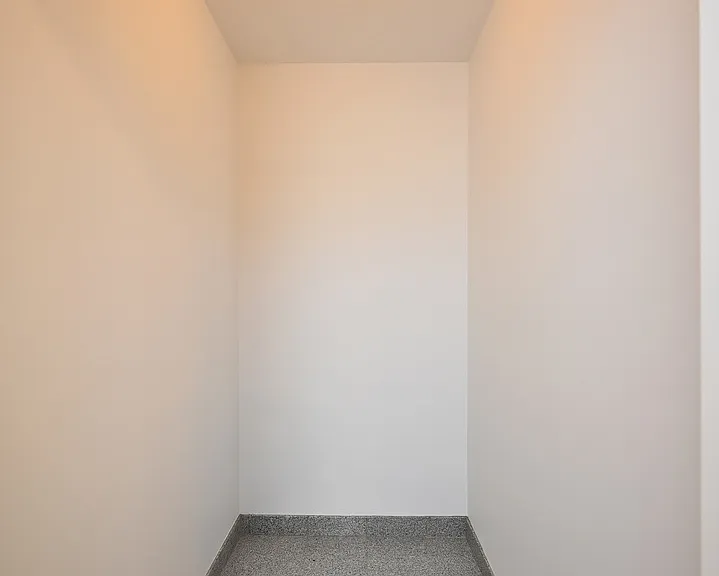 904 W Erie St #1R — Photo 15