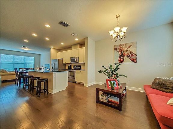 4th image of 15417 Honeybell Dr