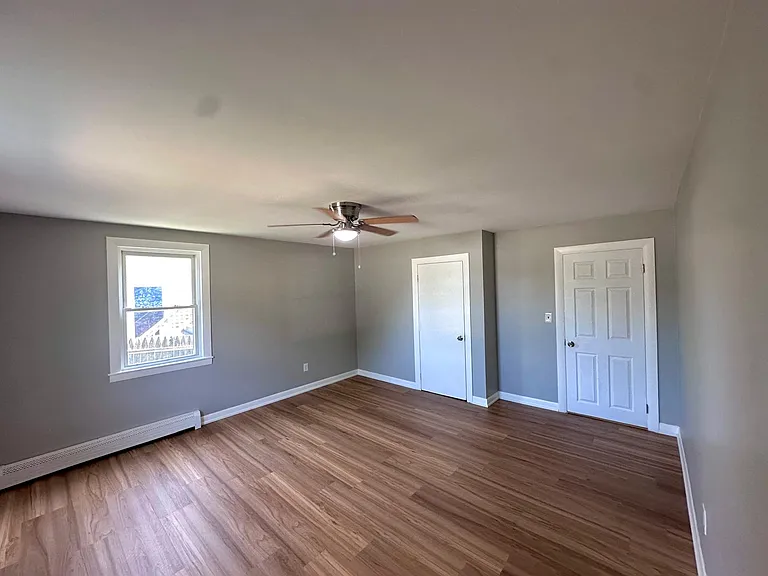 429 Mechanic St #B — Photo 6