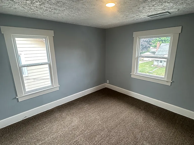 1134 Wertz Ave SW — Photo 9
