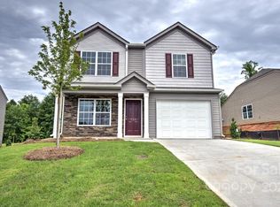 353 Oakbranch Rd, Arden, NC 28704