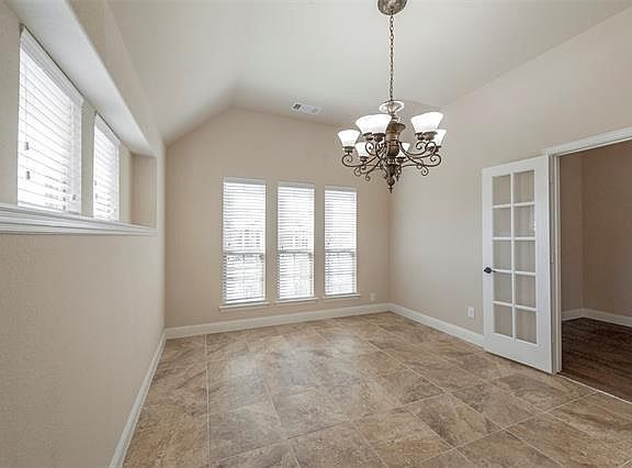 4th image of 1661 Sandle Wood Dr