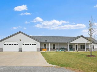 1185 Route E E, Lockwood, MO 65682