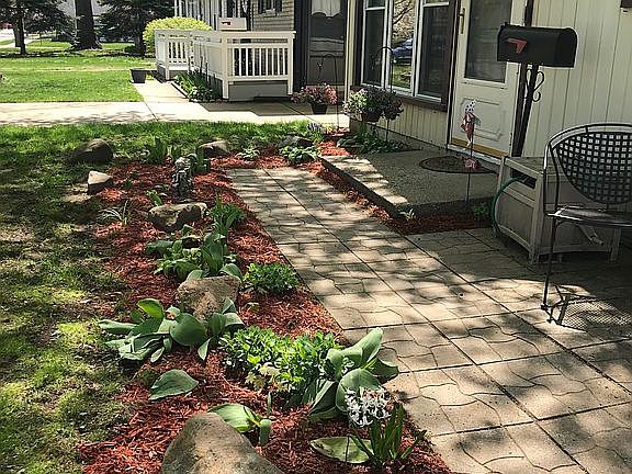 later with red mulch
