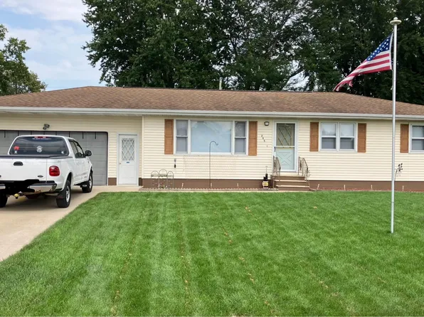 205 6th St N, Fairbank, IA 50629