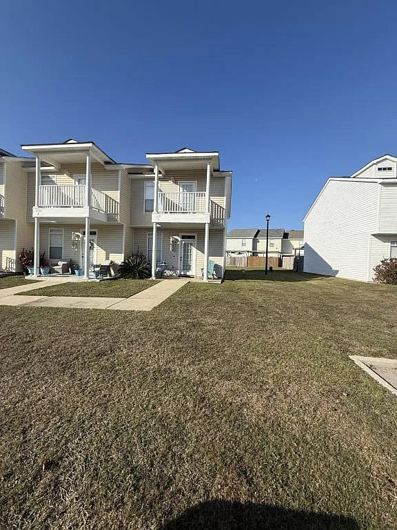 Building Photo - 1131 Century Oaks Dr #C