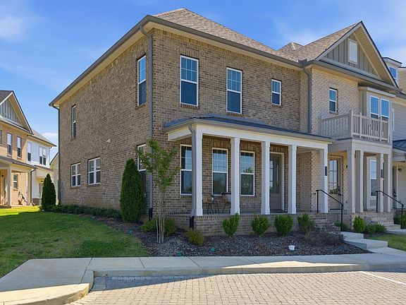 3rd image of 156 Nearwater Pl
