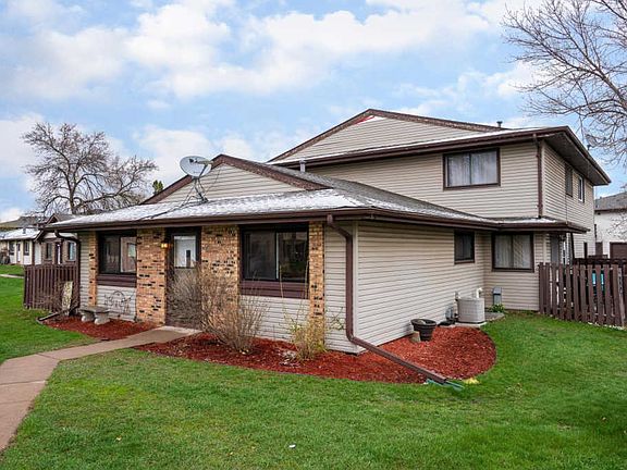 2nd image of 6440 83rd Ct N