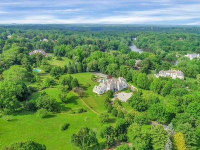 7 Close Rd, Greenwich, CT, 06831