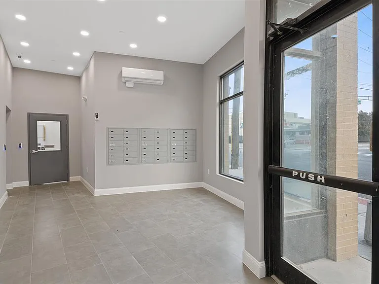 311 W Side Ave #304 — Photo 11