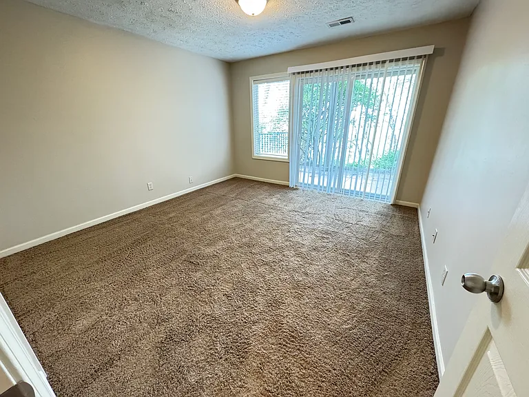 1906 Parkwild Dr #31 — Photo 12