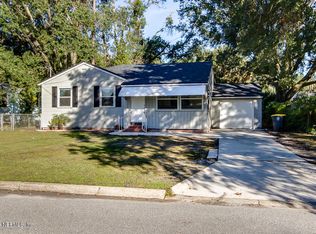 3373 Sylvia St, Jacksonville, FL 32207