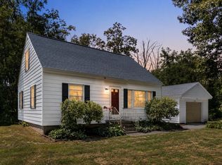 430 Williams Rd, Fitchburg, MA 01420